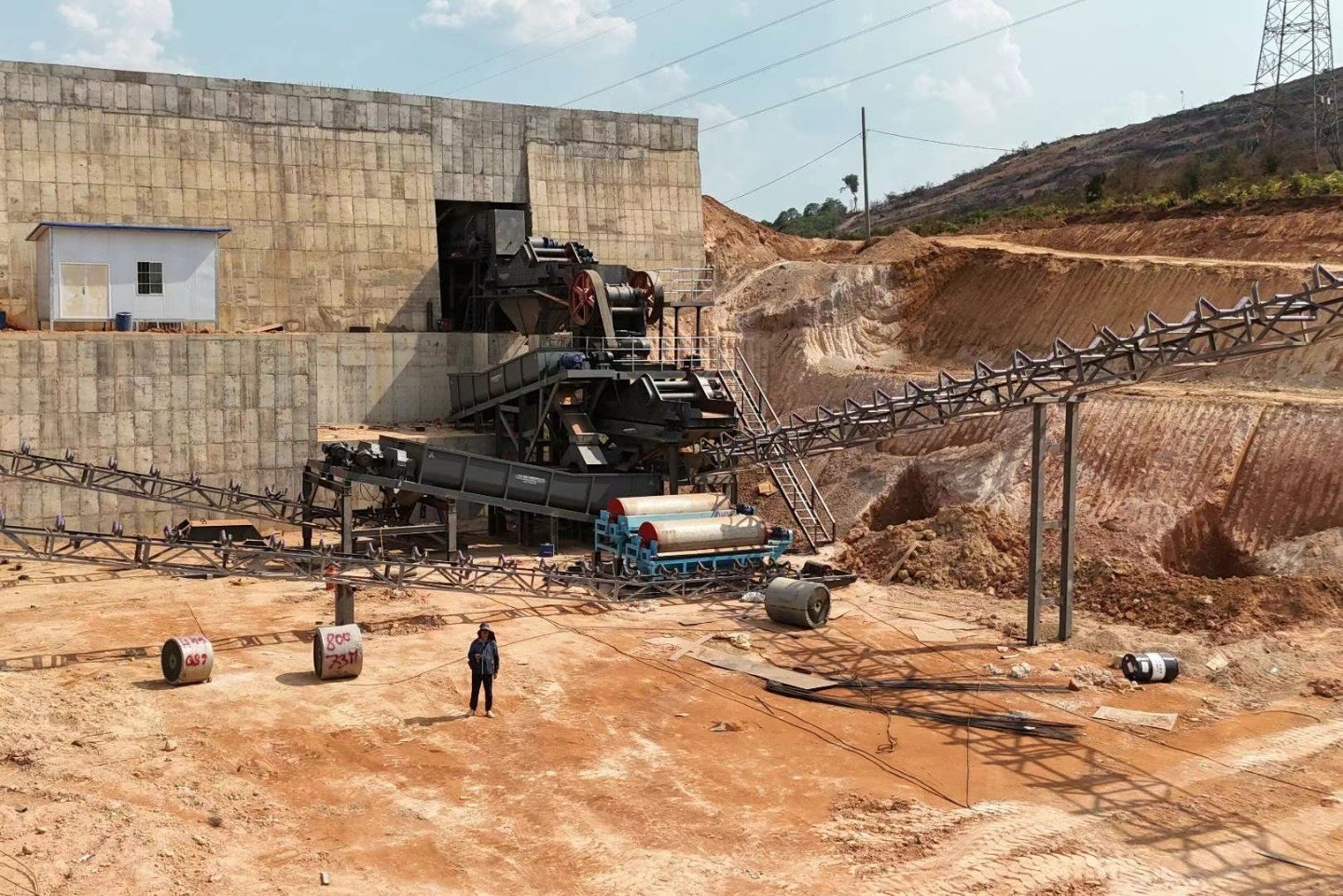 Rovieng concentrator equipment delivery image 1