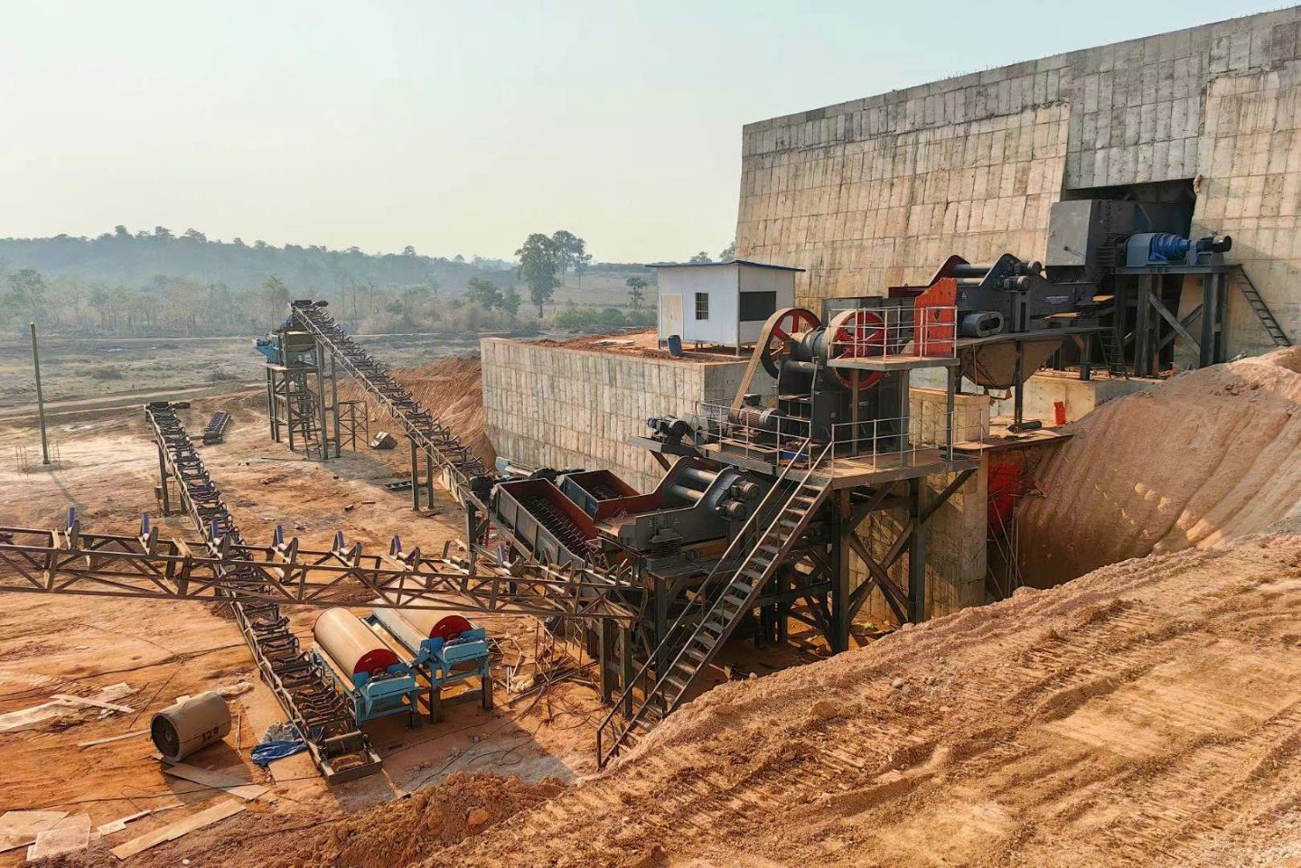 Rovieng concentrator equipment delivery image 3
